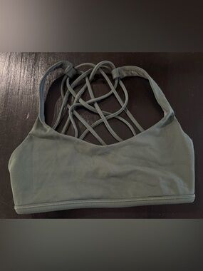 Lululemon Energy Bra Size 4 Strappy Back Medium Support EUC